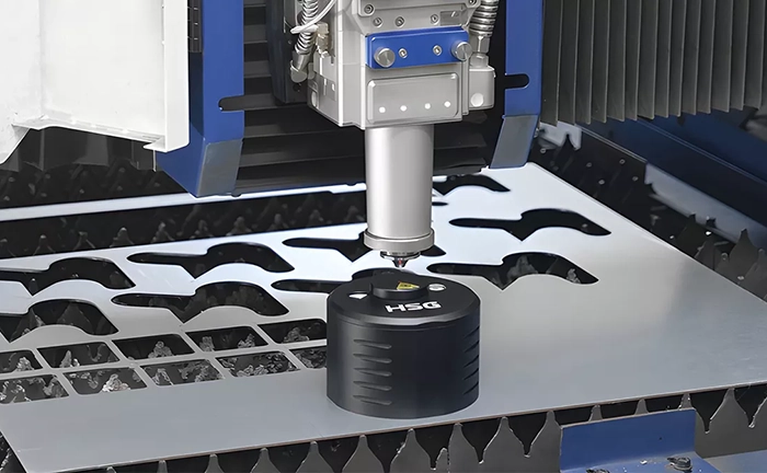 Elektronikus lézernyaláb beállító eszköz
